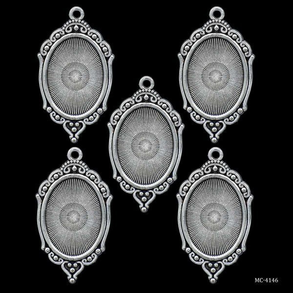 Decorative Oval Silver Metal Frame