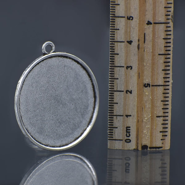 Plain Circle Silver Metalframe