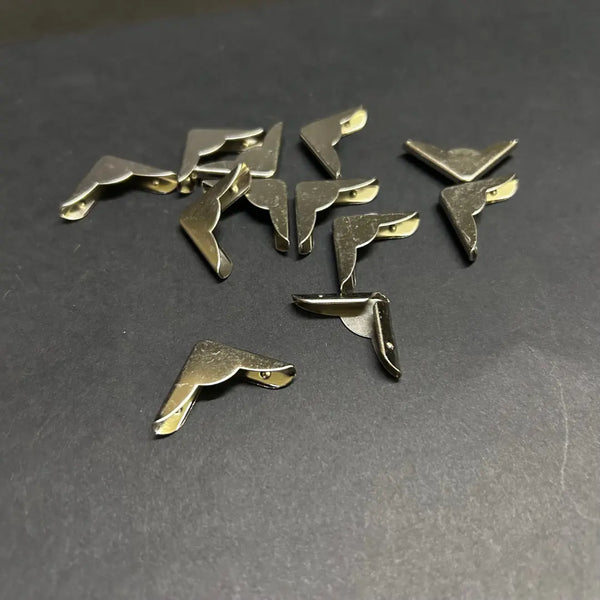 Silver Metal Corner- 12pc/pack
